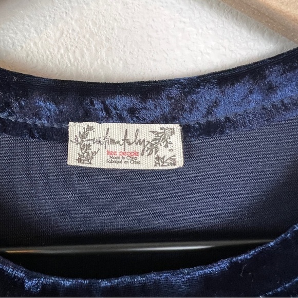 Intimately Free People Velvet Baby Tee Navy Blue - Picture 4 of 4